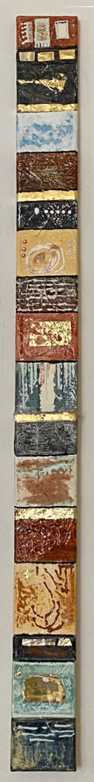 Goldbild, Drei Stehlen 2025 · je 10x120, Gold, Silber, Kupfer, Namibiasand, Schellack, verschiedene Polimente